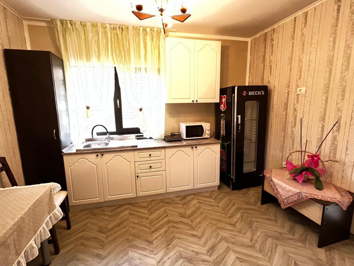 Pensiunea Ianis Piatra Neamţ Exterior foto