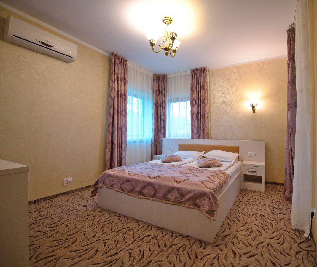 Pensiunea Ianis Piatra Neamţ Exterior foto